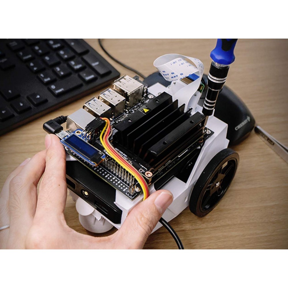 ミニPC NVIDIA Jetson Nano Developer Kit Nvidia's $249 dev kit promises cheap, small AI power | The Verge